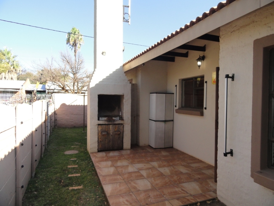 To Let 3 Bedroom Property for Rent in Die Bult North West